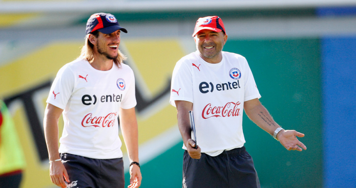 Sampaoli se resigna a eventual salida de su ayudante de La Roja: 