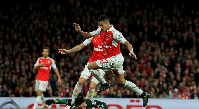 Prensa inglesa manifestó su preocupación por Alexis Sánchez: 