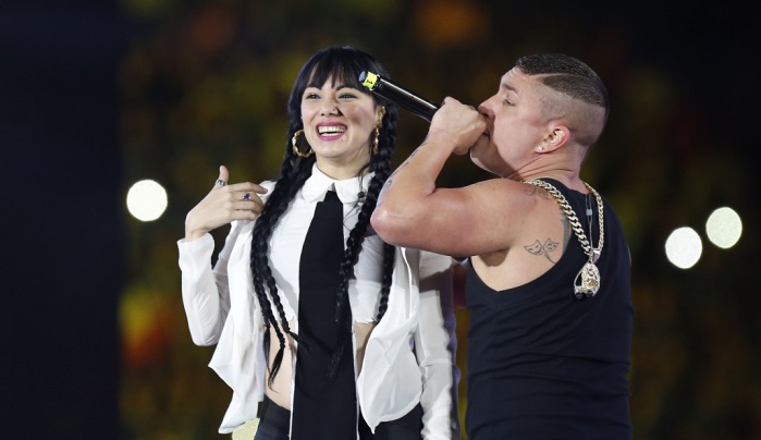 La sensual musa que sacó suspiros cantando 