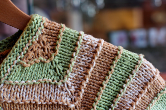 Trollean a tienda norteamericana por vender sweater con ofensivo mensaje