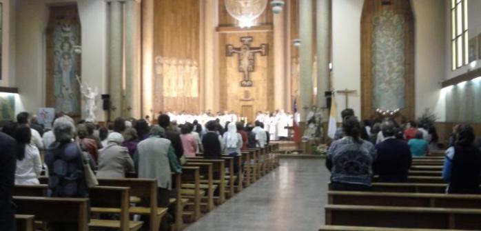 Iglesia Católica de Temuco suspendió a sacerdote por tener relación de pareja y un hijo