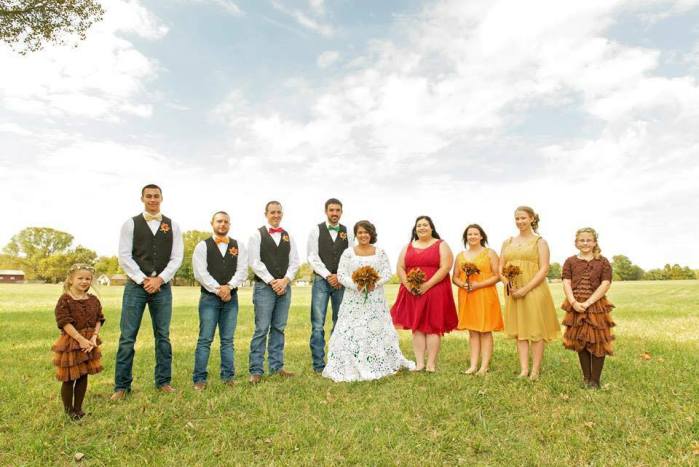 Abbey Ramírez: La mujer que pasó 8 meses tejiendo su propio vestido de novia