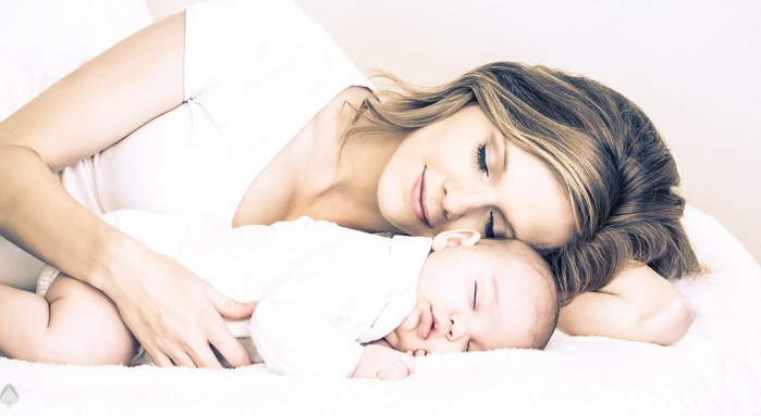 La increíble imagen de escáner cerebral que capturó la unión entre una mamá y su bebé