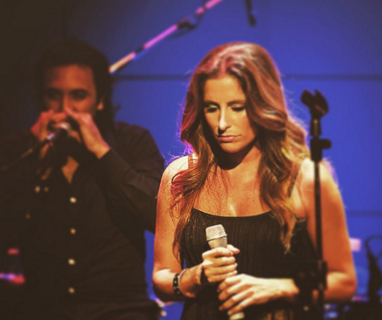 El inesperado rostro tras la canción de Volpato y Rudolphy en Pobre Gallo: Fran Sfeir