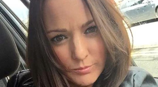 Madre descubrió las fotos de su novio siéndole infiel con adolescente: Esto hizo