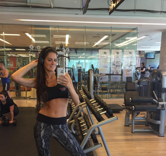 Adriana Barrientos cuando fue Miss Chile: 