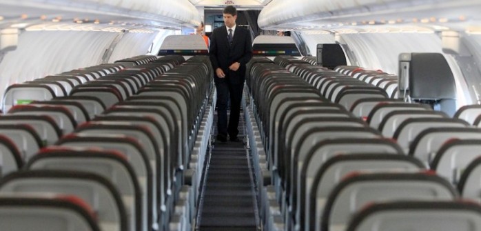 Parlamentarios aceptan prohibirse acumular millas aéreas tras viajes con recursos fiscales