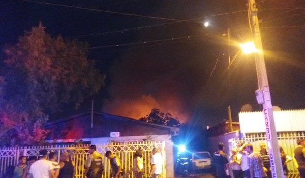 Niño de 4 años muere calcinado en incendio que afectó a un cité en La Granja