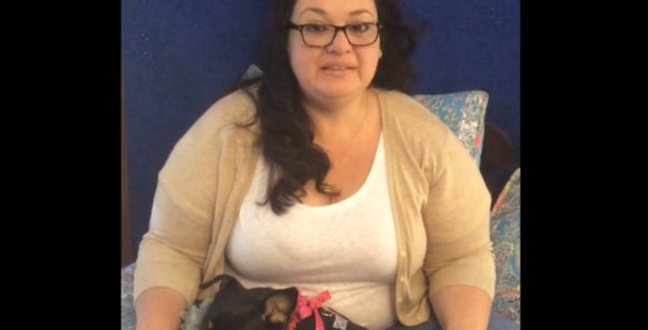 Sitio porno entrega suculenta beca a madre universitaria por noble motivo