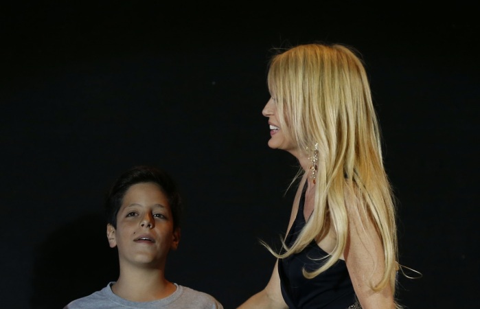 Hijo de Cecilia Bolocco entrega detalles de cómo celebrará la Navidad con su madre