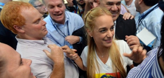 Oposición venezolana triunfa en elecciones parlamentarias