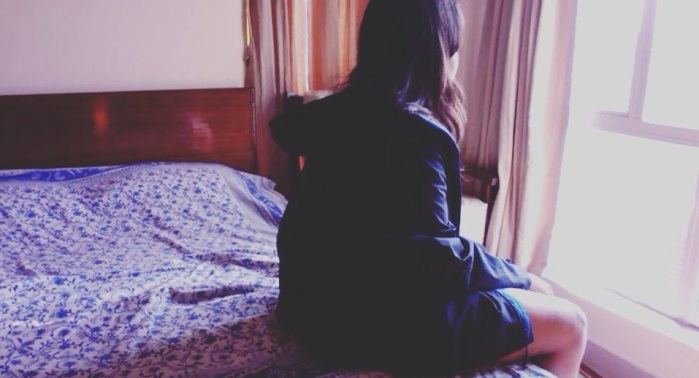 Se rieron de ella porque manchó su ropa menstruando: Su respuesta es viral