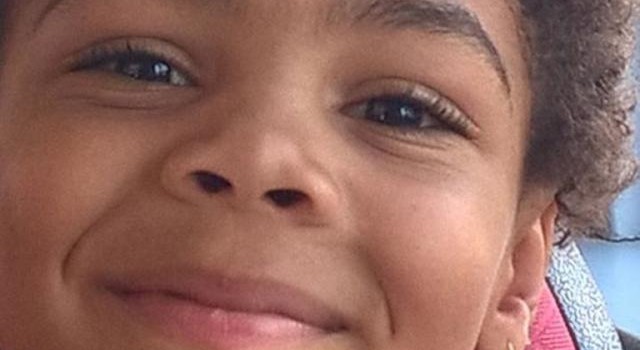 Niño salva a su padre que sufrió infarto: recorrió 3 kms en bicicleta para pedir ayuda