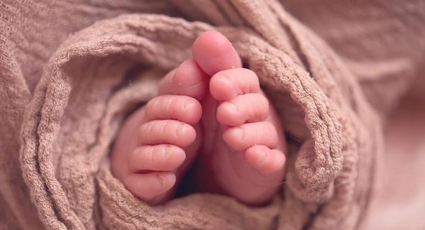 Esta es la imagen de un bebé recién nacido que no ha dejado indiferente a nadie