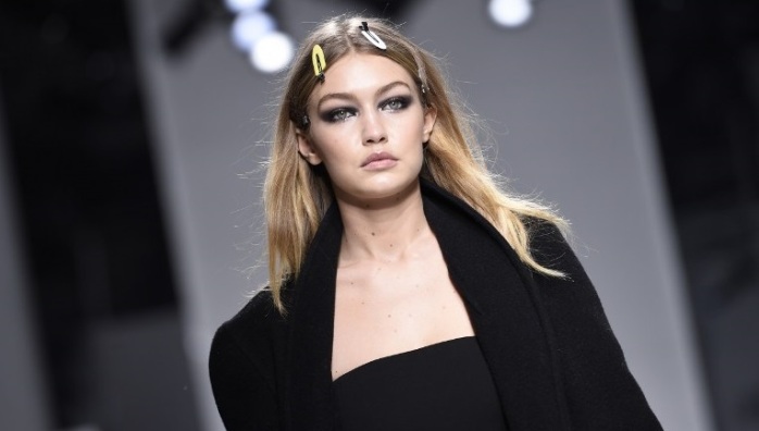 El retoque digital a Gigi Hadid que desató la furia de Internet: Borraron sus lunares