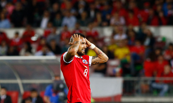 Arturo Vidal deberá pagar $3 millones a colegio de Buin tras incumplir compromiso