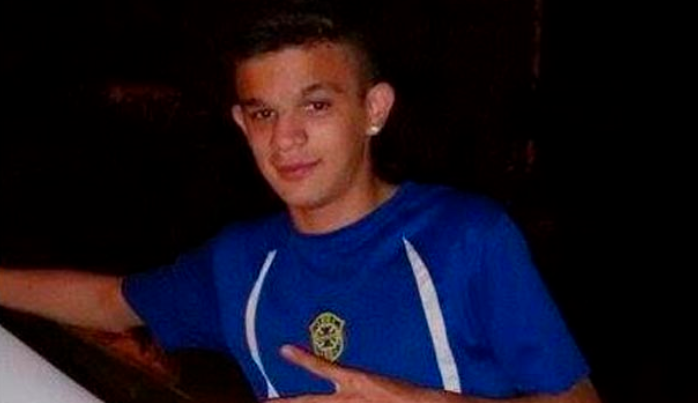 Asesinan a joven enterrándole un tenedor parrillero en la cabeza