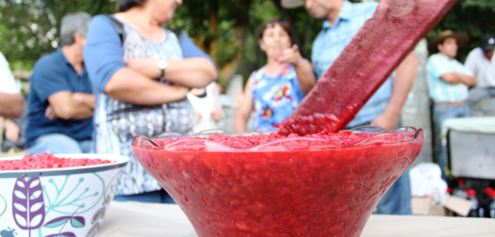 Quillón rompe récord Guinness con el borgoña más grande del mundo: 2.500 litros