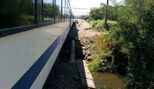 6 víctimas fatales deja colisión entre un tren y un vehículo en San Javier