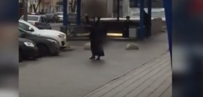 Niñera decapitó a una menor de edad y exhibió su cabeza gritando 