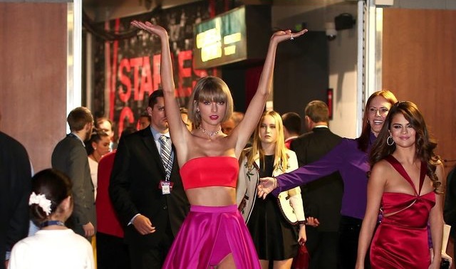 La ola de memes que dejó esta foto de Taylor Swift en 