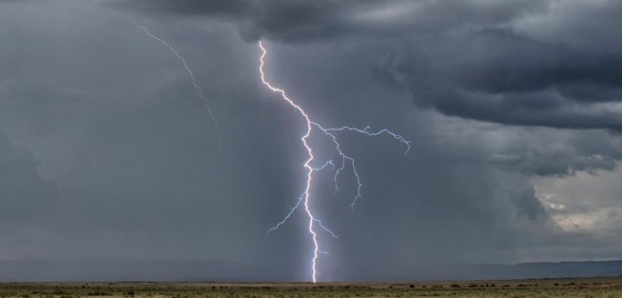 Trabajador muere por impacto de un rayo durante tormenta eléctrica en Ollagüe