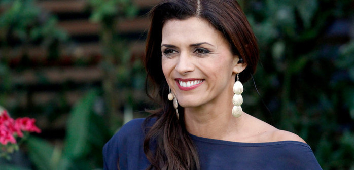 ¡Pagó apuesta! Ivette Vergara cautivó con sensual cuerpo pintado en 'Mucho Gusto'