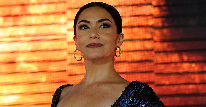 Tamara Acosta vivió íntimo accidente por generoso escote en evento H&M