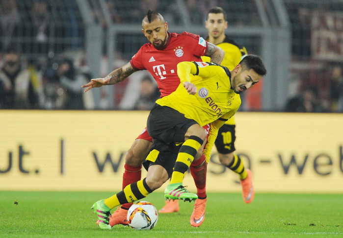 Vidal fue figura y Bayern Munich mantuvo la ventaja en la Bundesliga