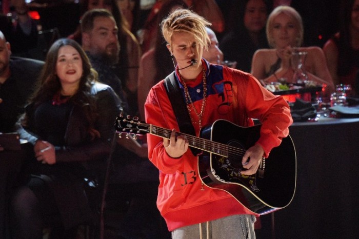 El comentario de Justin Bieber que enfureció a los fanáticos de Prince