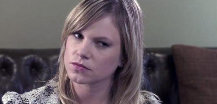 Ignacia Allamand comparte en Instagram foto del llamativo look que tuvo en la adolescencia