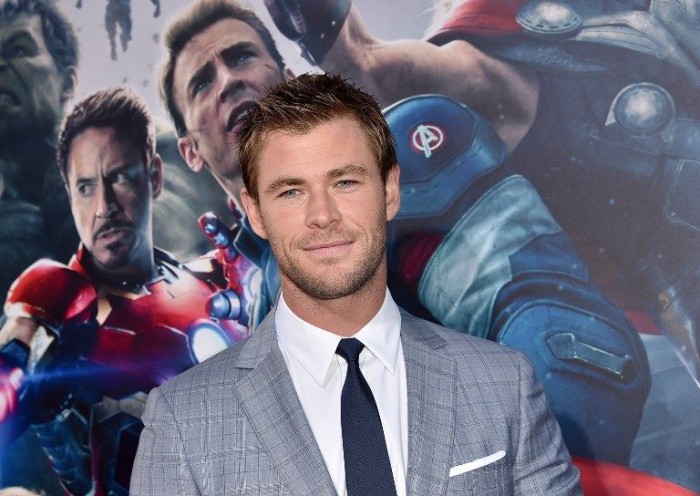 Así le agradeció Chris Hemsworth a joven que le devolvió su billetera extraviada