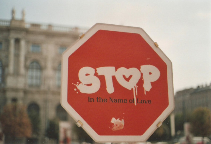 Hombre fue detenido luego de 'violar' un disco pare frente a la casa de su ex