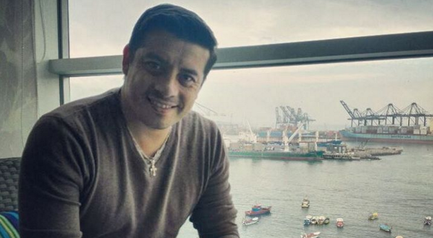 La tierna foto que compartió Leandro Martínez en Instagram junto a una de sus trillizas