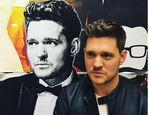 Michael Bublé respondió a burlas por su curiosa manera de comer choclo