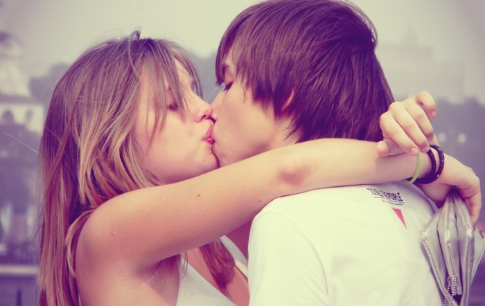 Malas noticias: los besos sí ponen en riesgo nuestra salud aunque en baja medida