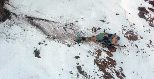 Helicóptero del Ejército cayó en cercanías de Portillo: 1 muerto y 5 heridos