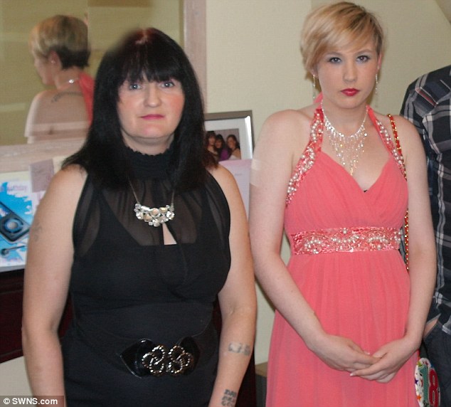 33B6605700000578-3567940-image-m-25_1462110222440