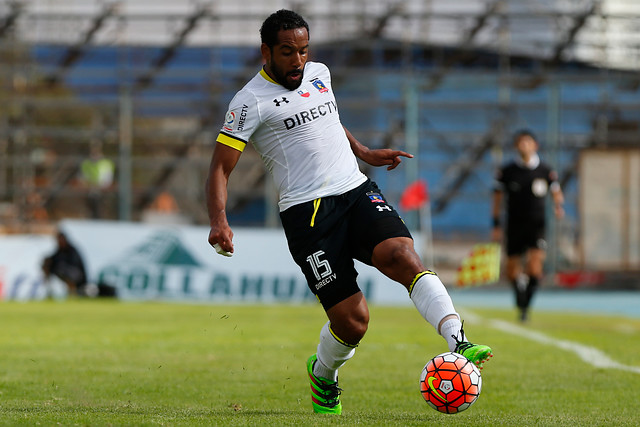 Boca Juniors reconoció acercamientos con representante de Jean Beausejour