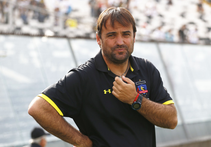 No se va: José Luis Sierra continuará como entrenador de Colo Colo