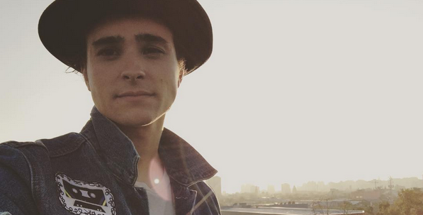 Augusto Schuster fue aclamado tras cautivadora lectura en centro comercial