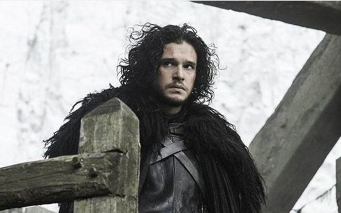 Actor que interpreta a Jon Snow evitó ser multado revelando el futuro del personaje