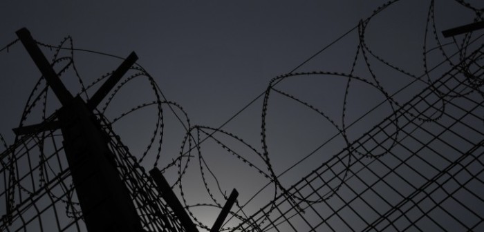 Desclasifican video de gendarmes golpeando a reos en cárcel de Chillán