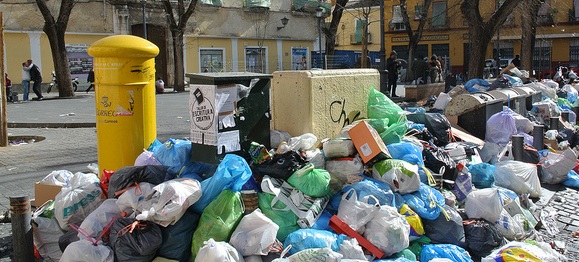 Cinco cosas que mandas a la basura pero que puedes vender a buen precio en Internet