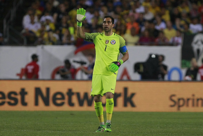 Claudio Bravo: “Nos vamos felices por el logro de estar en una nueva final”