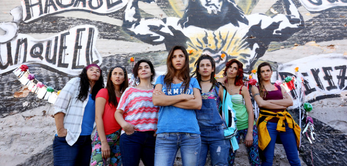 La dura respuesta de fotógrafa encargada del afiche de 'Preciosas' a quienes la criticaron