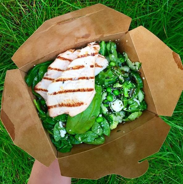 Pese a que Tifanny intenta comer saludable, aún así se hincha | Facebook