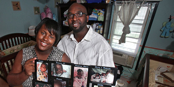 Familia de sextillizos recreó popular fotografía tras 6 años de su publicación