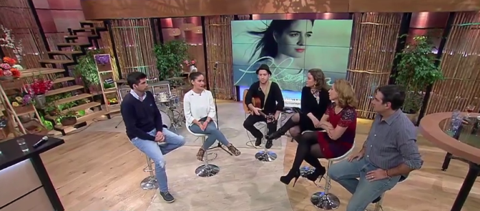 Esposa de Stefan Kramer se lució: Paloma Soto presentó su primer sencillo en 