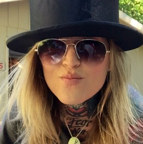 Janine Lindemulder / Twitter